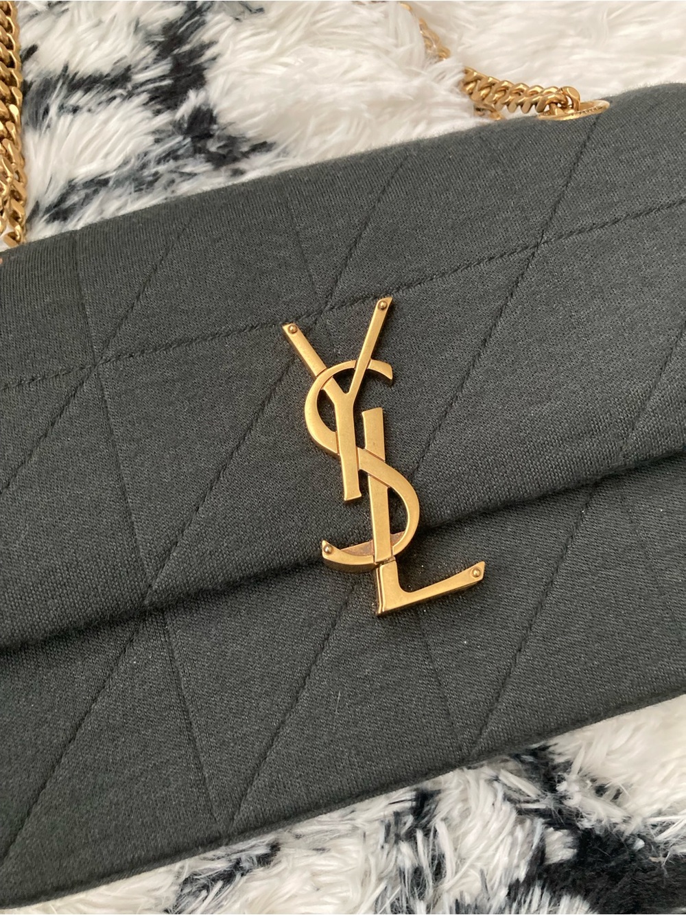 Saint Laurent Quilted Shoulder Bag in dark grey with Gold Hardware - Picture 6 of 13